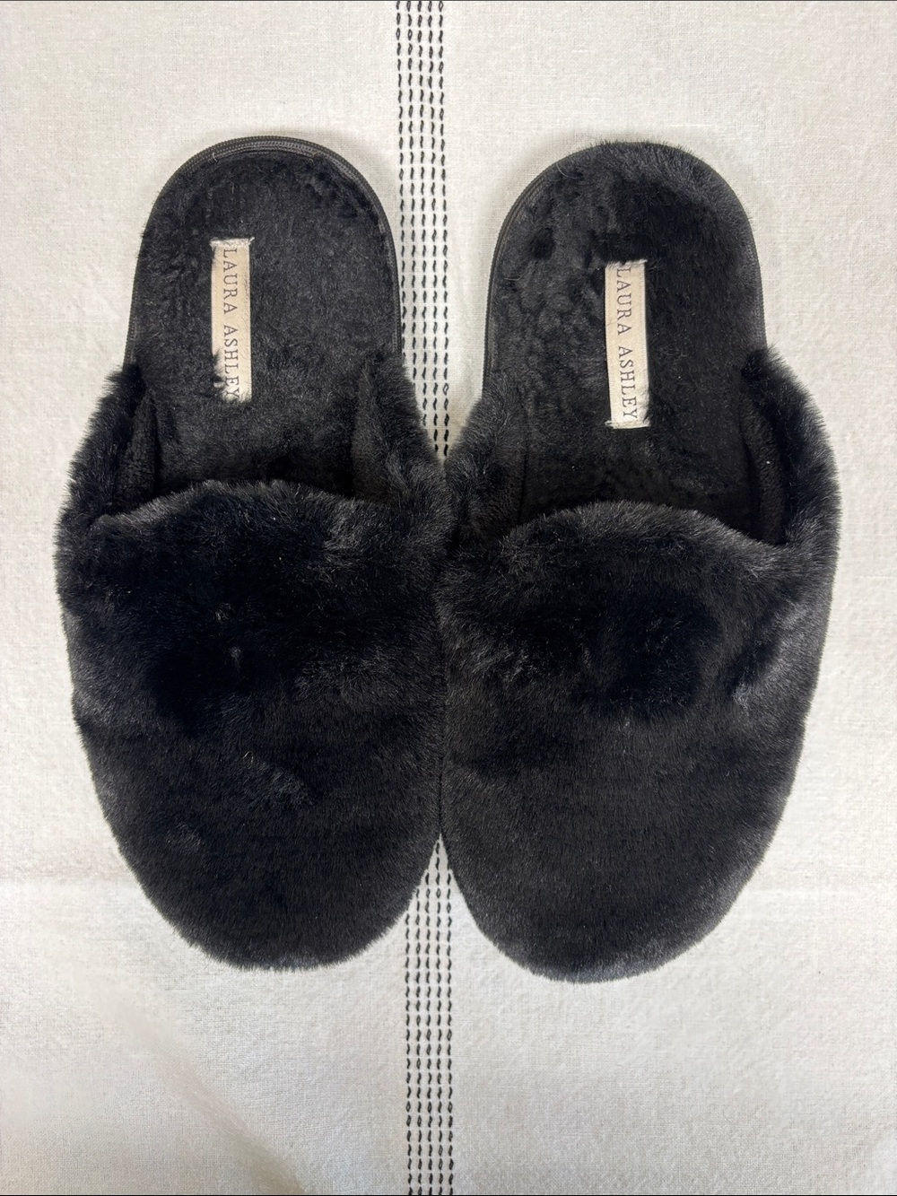 Laura Ashley Black Plush Slip-On Women's Slippers